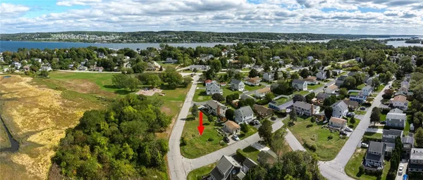 $375,000 | 0 Common Fence Point Boulevard, Portsmouth, RI 02871