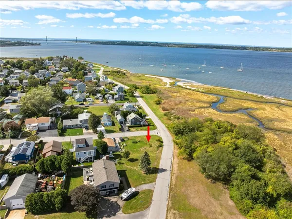 $375,000 | 0 Common Fence Point Boulevard, Portsmouth, RI 02871