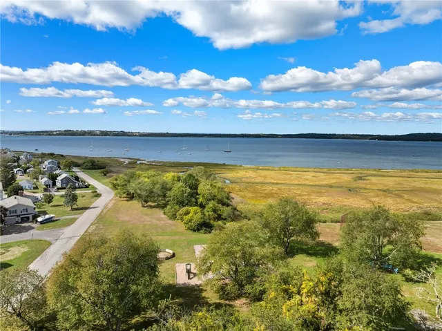 $375,000 | 0 Common Fence Point Boulevard, Portsmouth, RI 02871