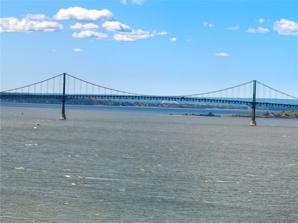 $375,000 | 0 Common Fence Point Boulevard, Portsmouth, RI 02871