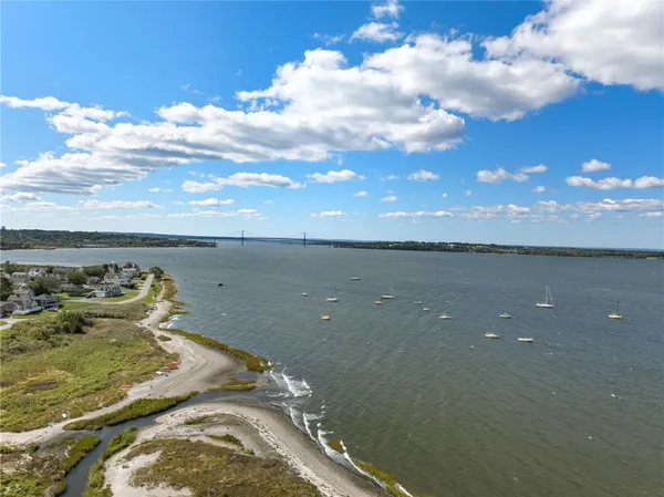 $375,000 | 0 Common Fence Point Boulevard, Portsmouth, RI 02871