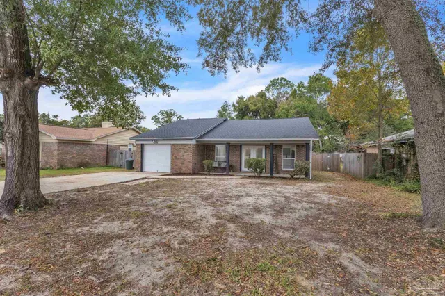 $325,000 | 4044 Elmcrest Drive, Pensacola, FL 32504