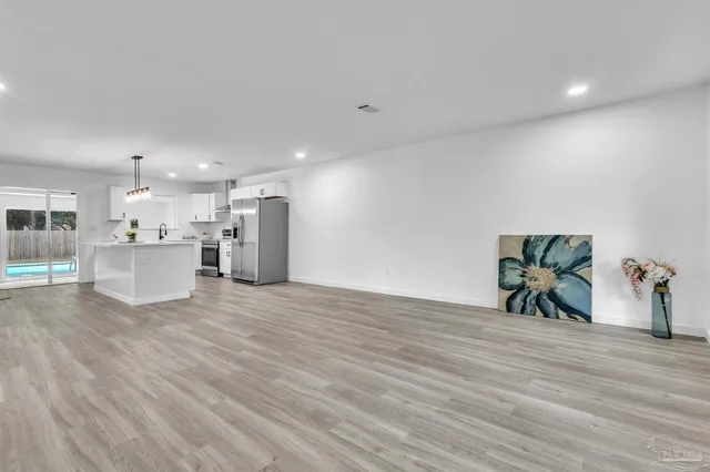 $325,000 | 4044 Elmcrest Drive, Pensacola, FL 32504