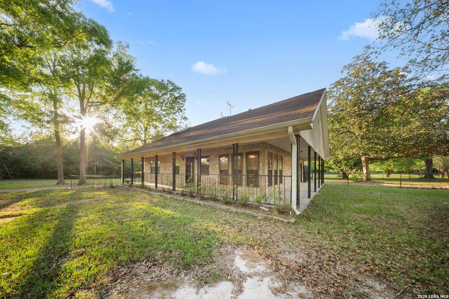 414 Fm 2827 Warren, TX 77664 - Photo 3 of 31