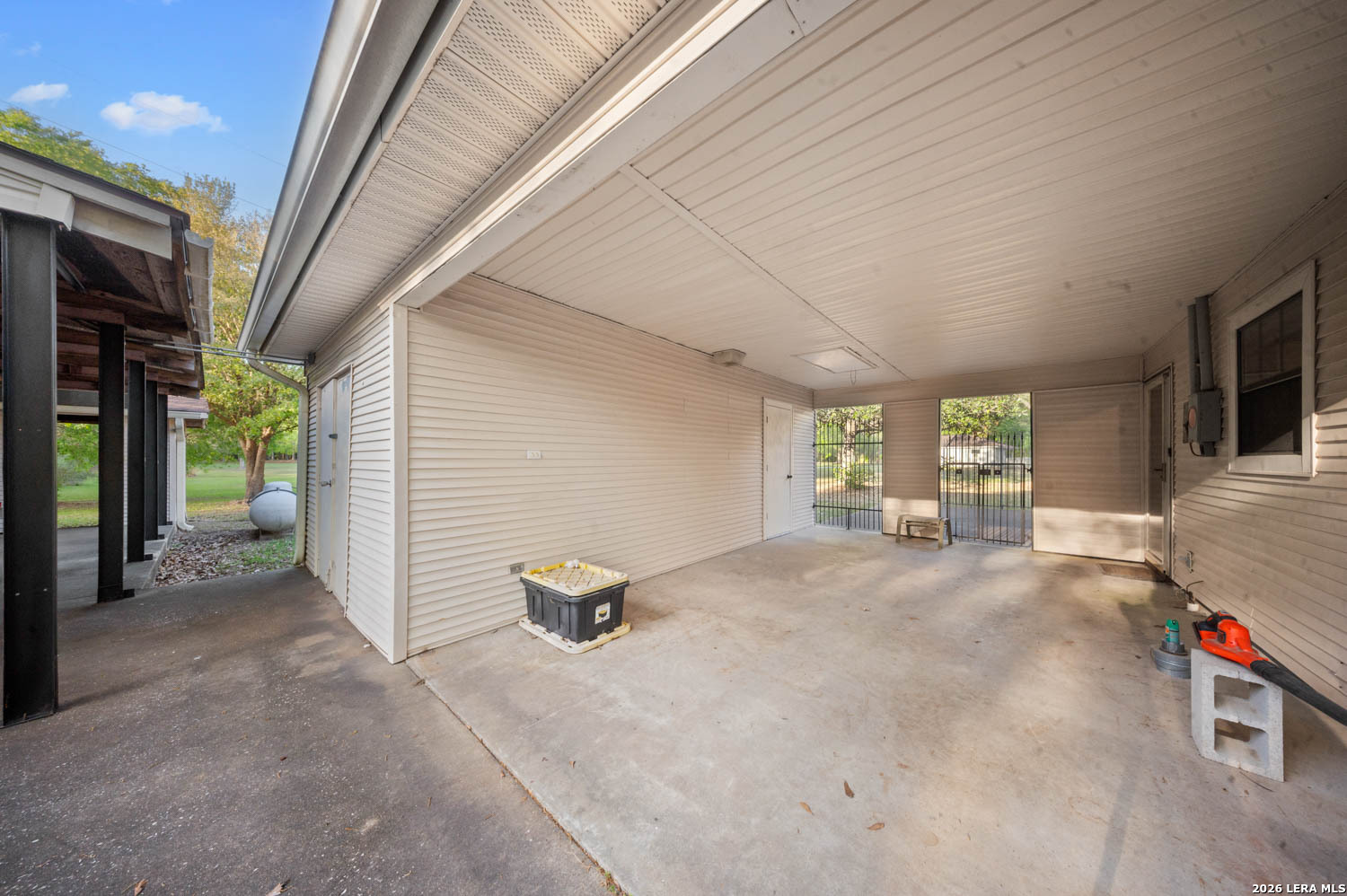 414 Fm 2827 Warren, TX 77664 - Photo 5 of 31