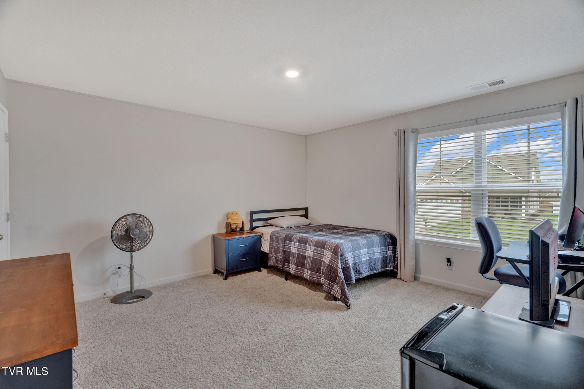 2927 Southbridge Road Kingsport, TN 37664 - Photo 29 of 40 29-web-or-mls-DSC09656