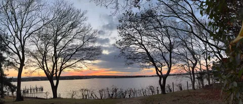 140 Redwood Road, Sag Harbor, NY 11963