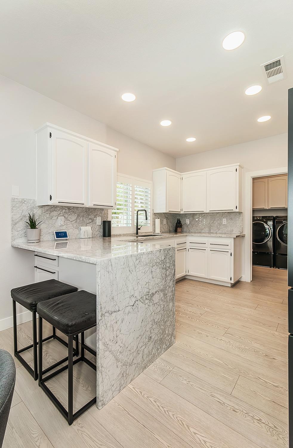 1980 Lawrence Avenue Clovis, CA 93611 - Photo 12 of 54