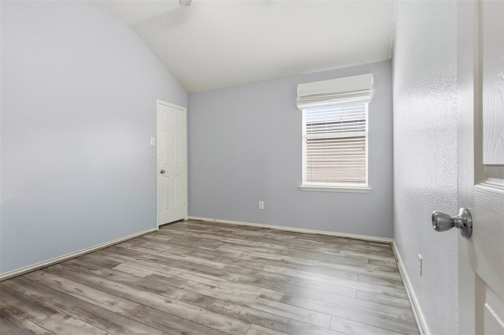 14037 Fontana Road Fort Worth, TX 76262 - Photo 30 of 40