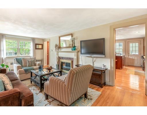 5 Fairmount Road Reading, MA 01867 - Photo 5 of 23 Gallery Image 5