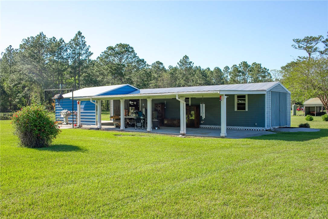 2110 Ware Street Blackshear, GA 31516 - Photo 9 of 57