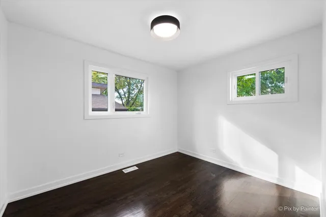 $415,000 | 600 North Iowa Avenue, Villa Park, IL 60181