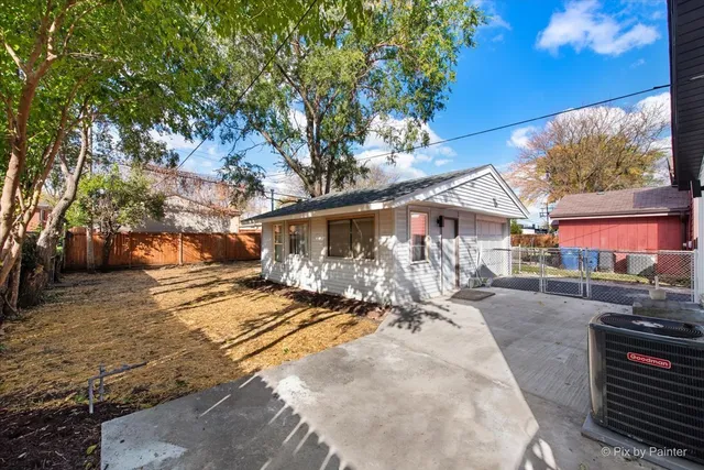 $415,000 | 600 North Iowa Avenue, Villa Park, IL 60181