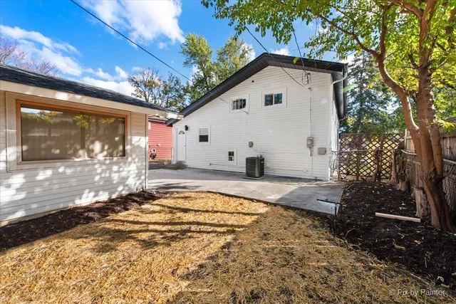 $415,000 | 600 North Iowa Avenue, Villa Park, IL 60181