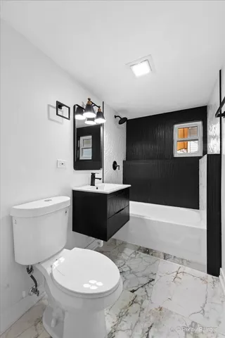 $415,000 | 600 North Iowa Avenue, Villa Park, IL 60181