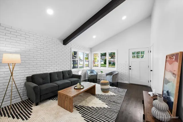 $415,000 | 600 North Iowa Avenue, Villa Park, IL 60181