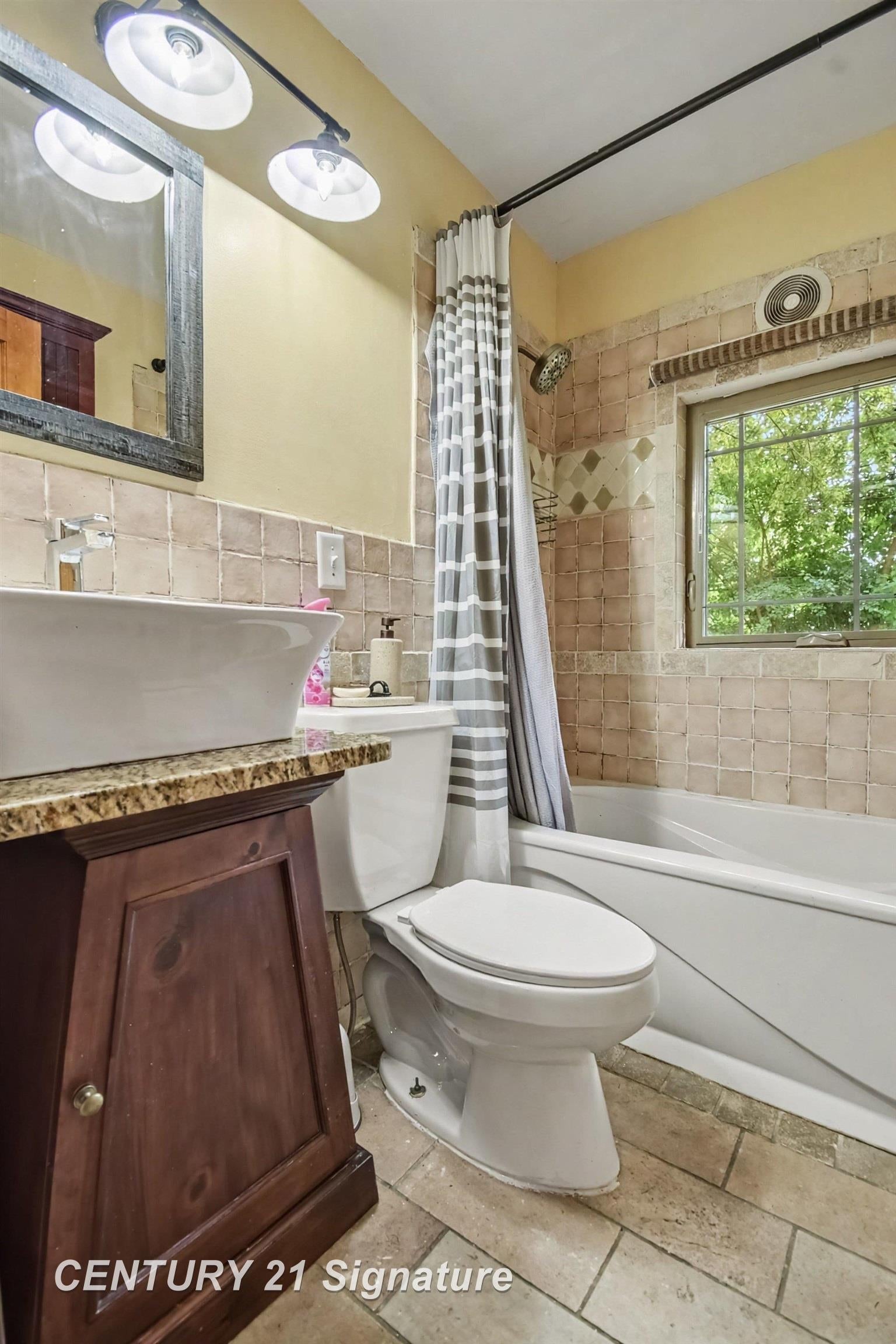 2520 Hemmeter Road Saginaw, MI 48603 - Photo 8 of 20 Gallery Image 8