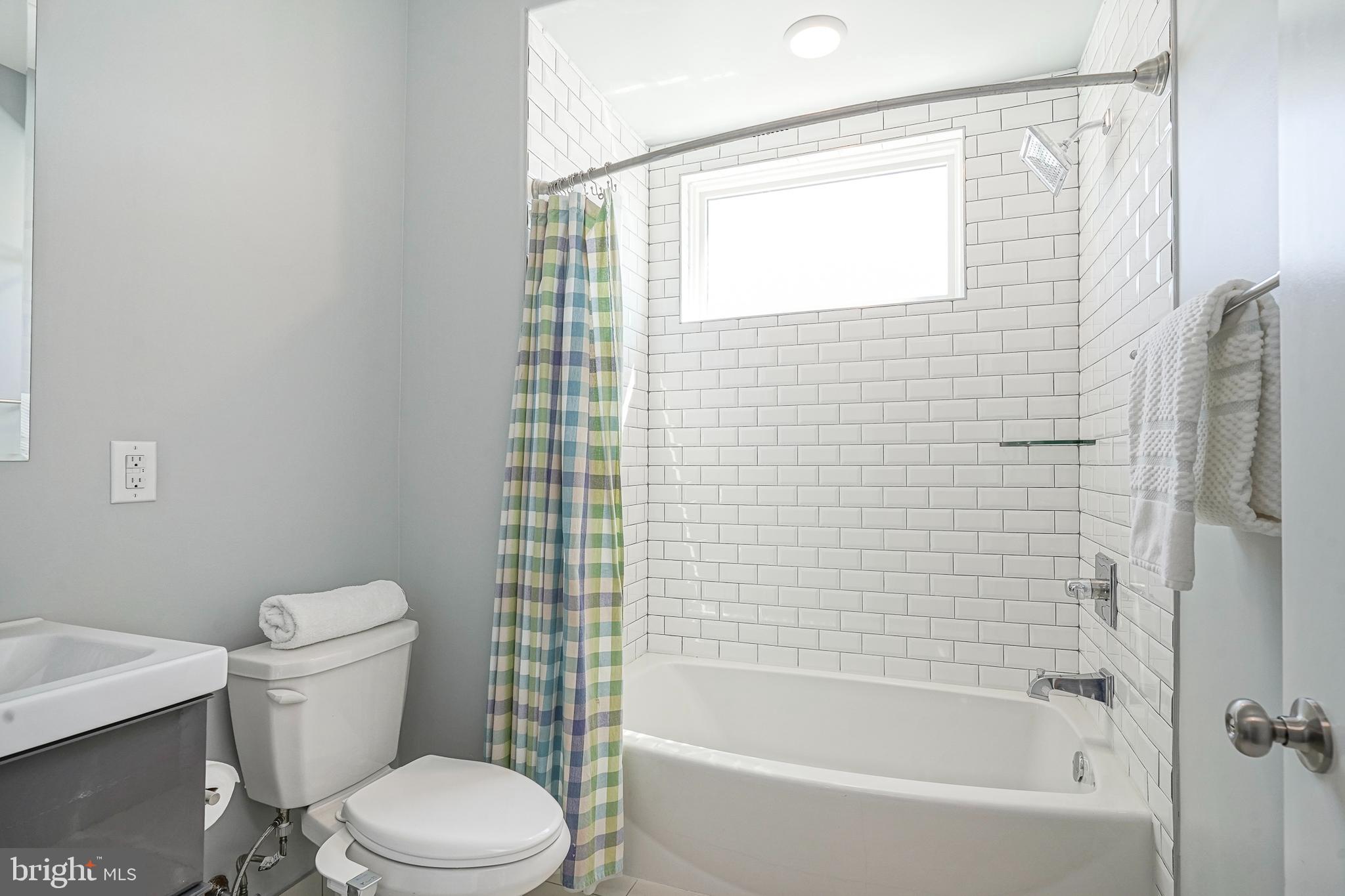 1620 Reed Street Philadelphia, PA 19146 - Photo 18 of 49