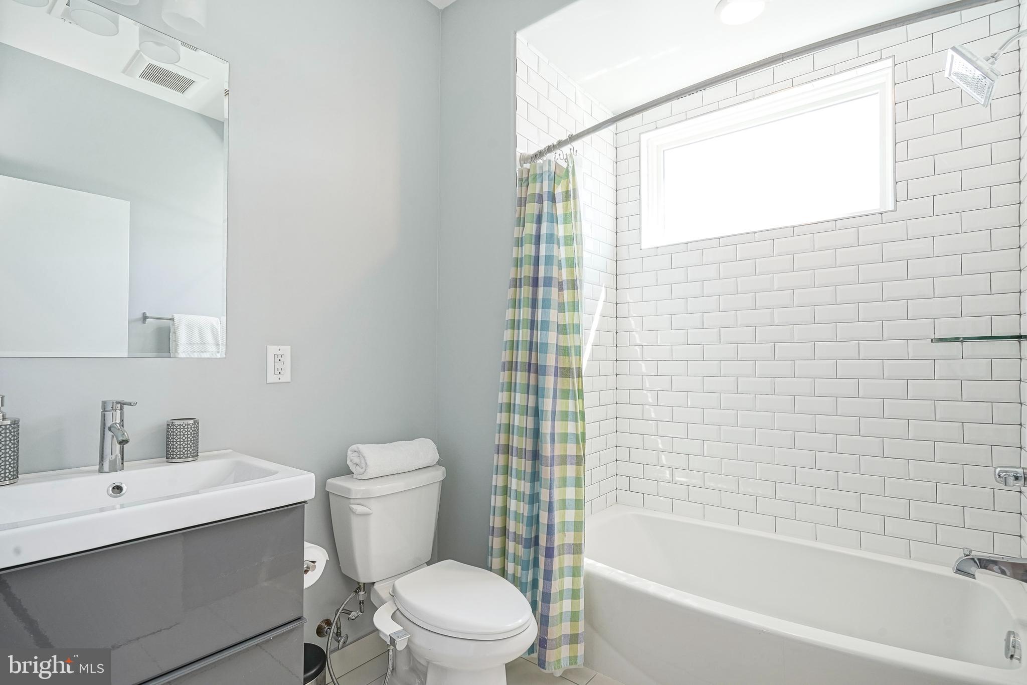 1620 Reed Street Philadelphia, PA 19146 - Photo 19 of 49