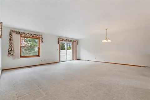 $199,900 | 2401 Hillcrest Drive, Brainerd, MN 56401