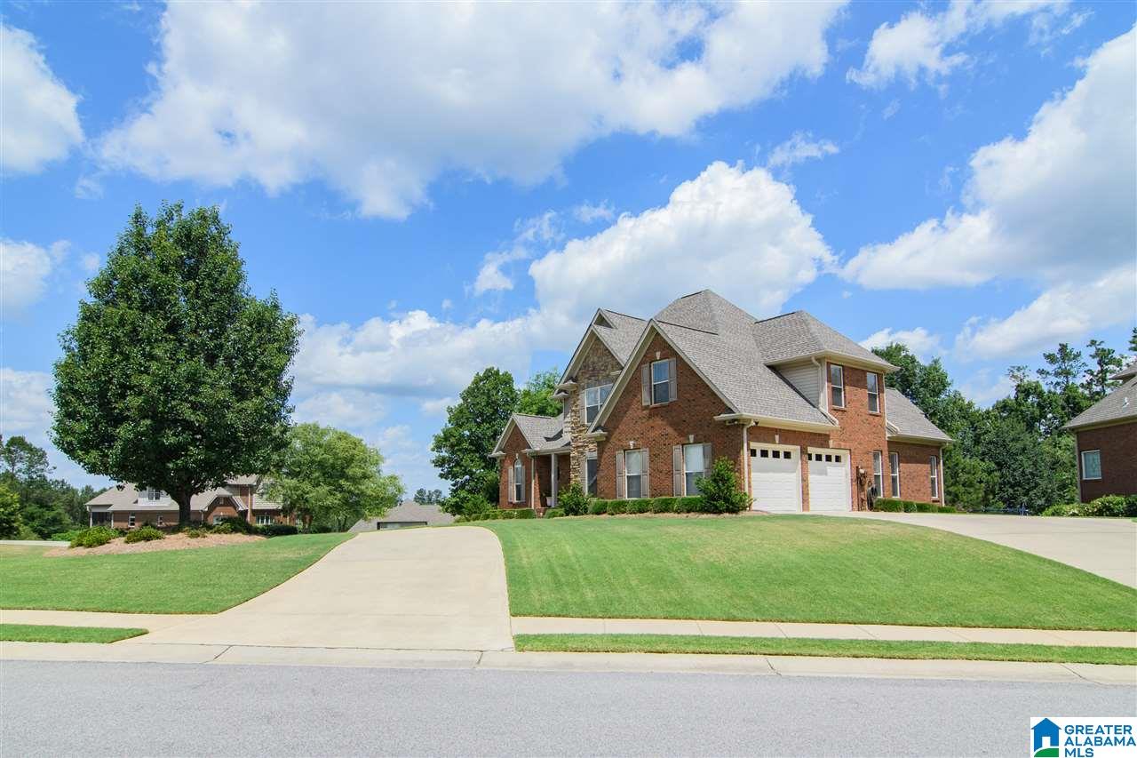 225 Grande View Circle Alabaster, AL 35114 - Photo 2 of 50