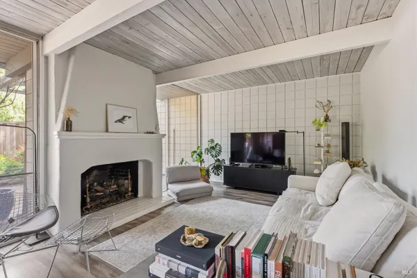 $789,000 | 1076 Pomeroy Avenue, Santa Clara, CA 95051