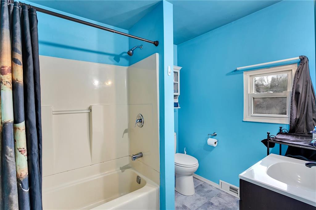 804 Bower Hill Road Bridgeville, PA 15017 - Photo 14 of 17 Gallery Image 14