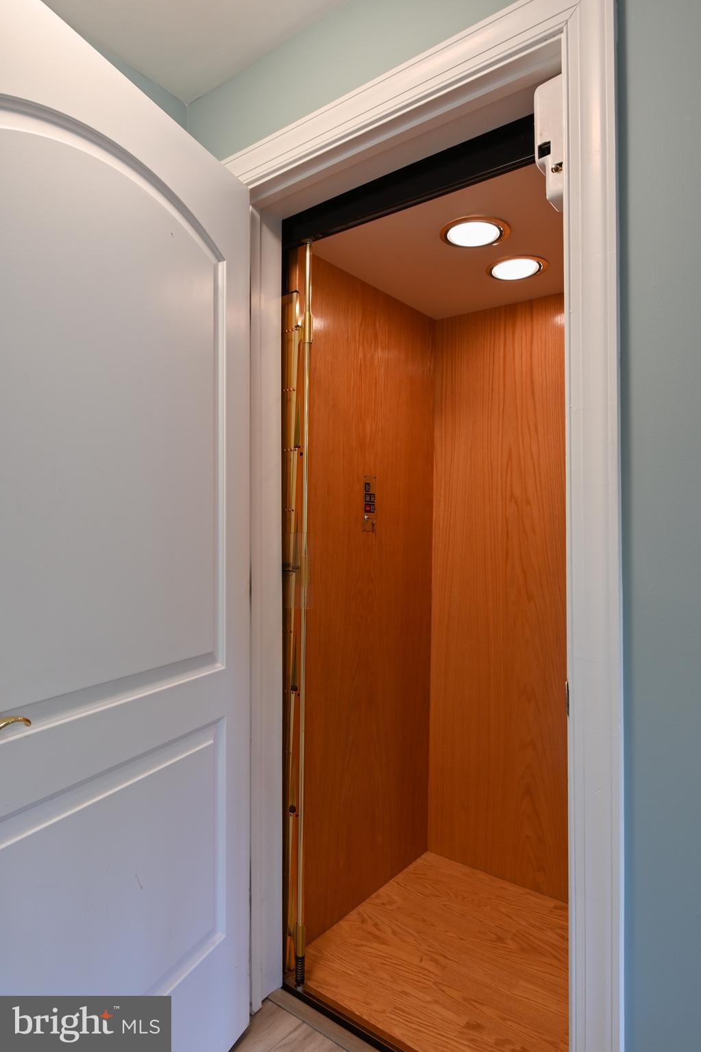 3617 Branhum Road Edgewater, MD 21037 - Photo 12 of 55 Elevator from lower level to the main level