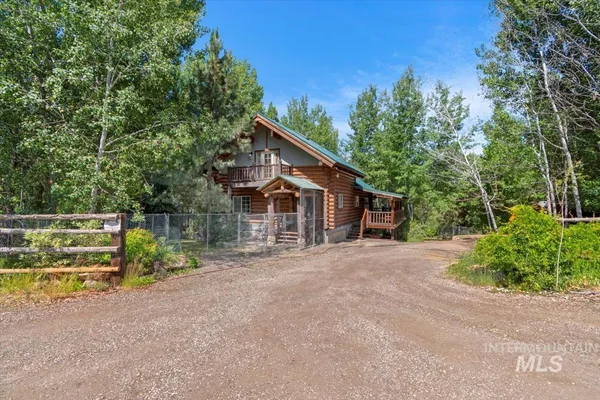 $819,000 | 20 Red Fir Drive, Boise, ID 83716