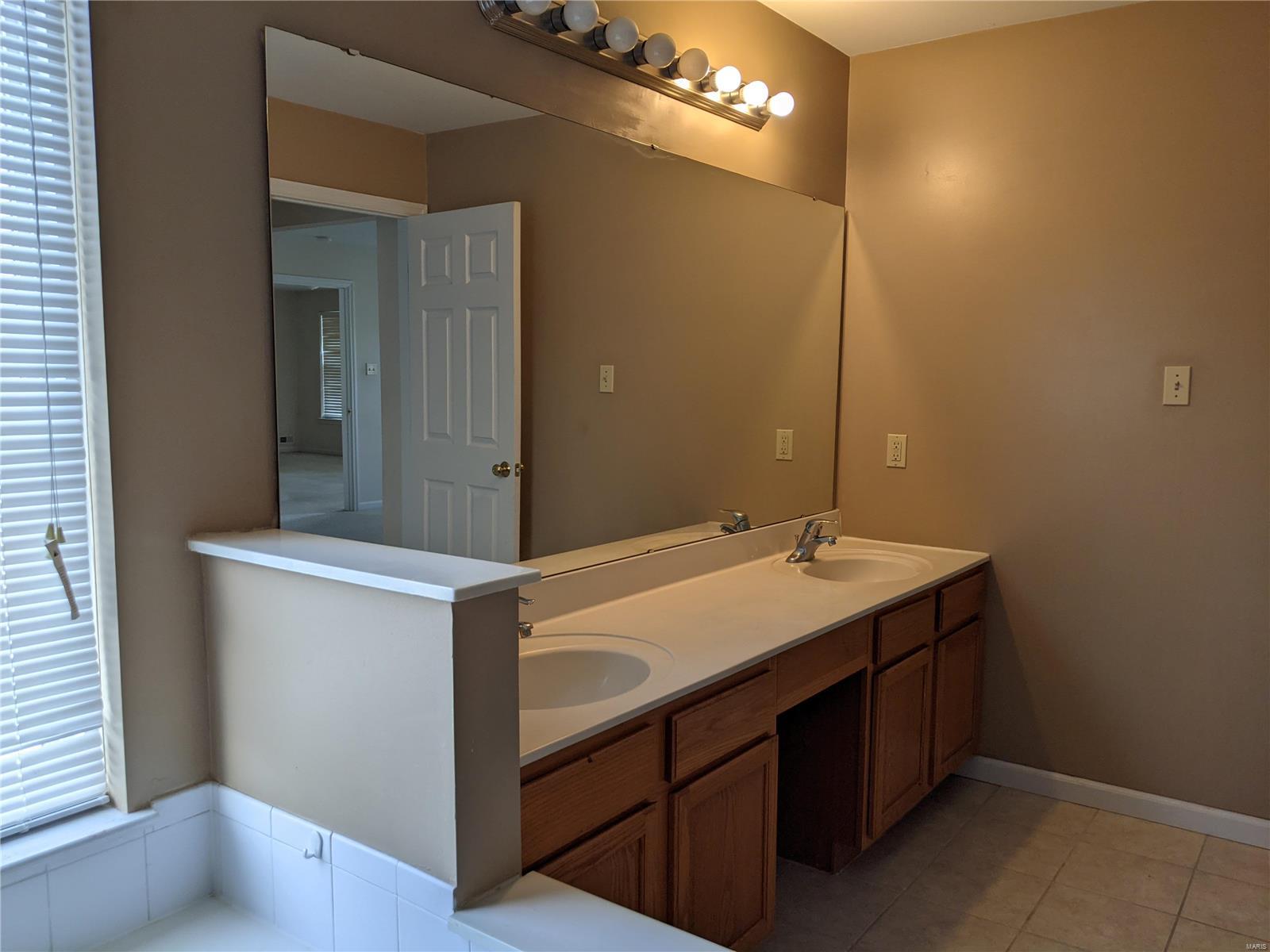 509 Rascal Crossing O'Fallon, MO 63366 - Photo 17 of 30