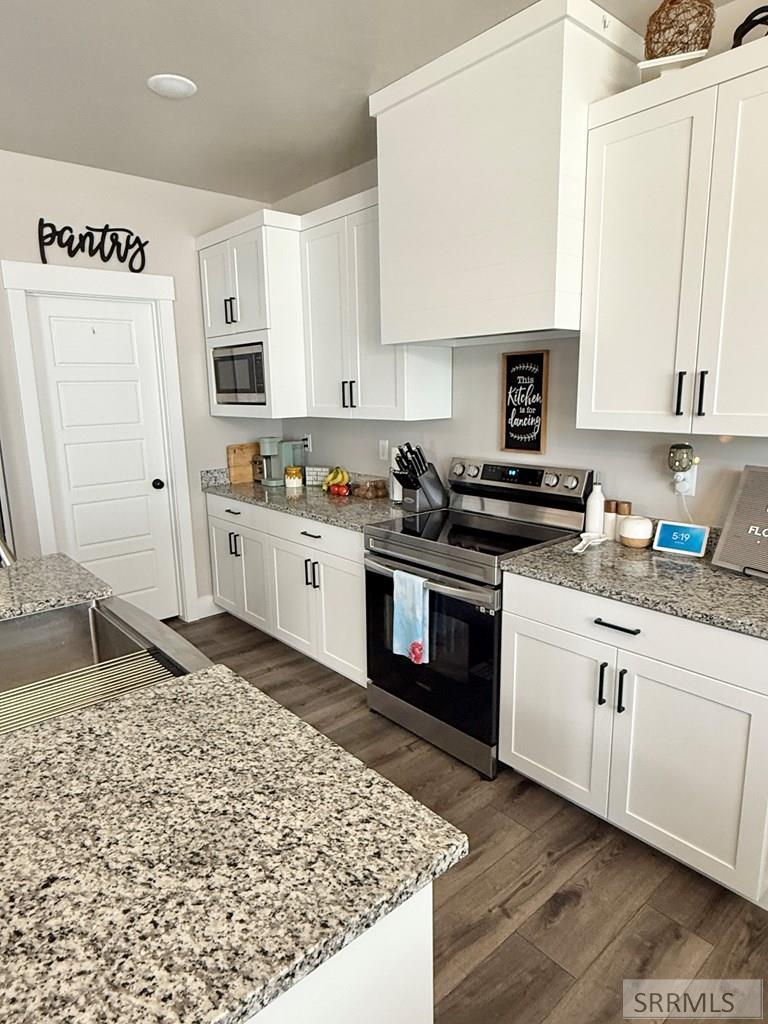 299 Hummingbird Way Sugar City, ID 83448 - Photo 12 of 46