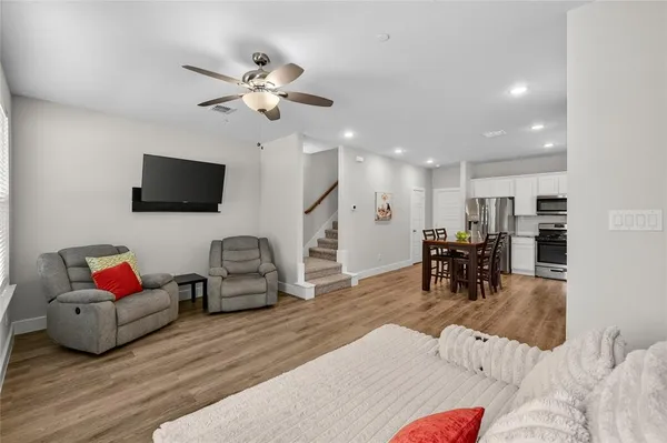 $299,900 | 7696 Resting Mews, North Richland Hills, TX 76182