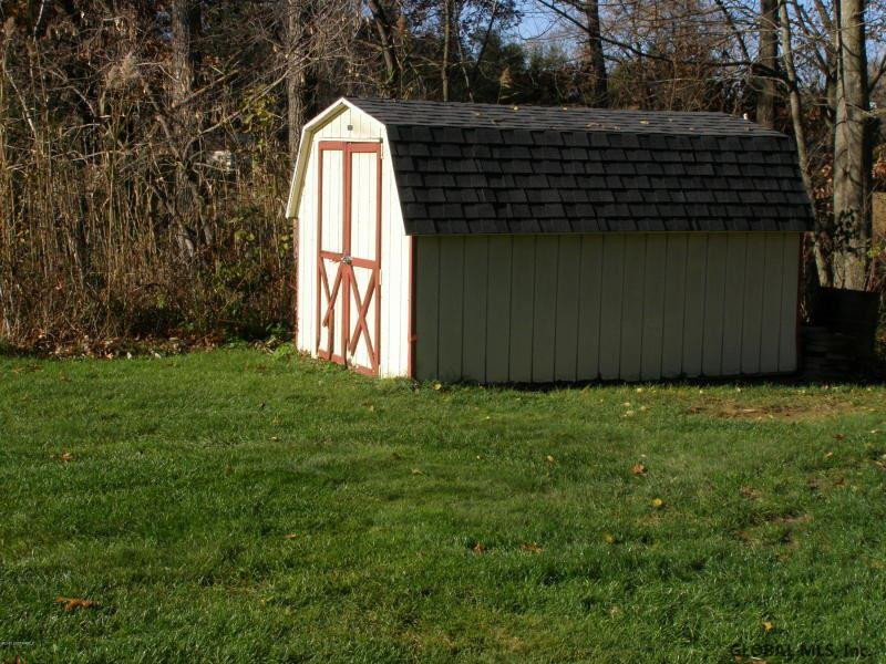 5 Moonglow Road Wilton, NY 12831 - Photo 4 of 19 Photo 4