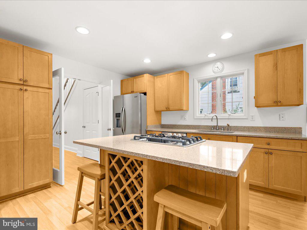6153 Tolchester Road Rock Hall, MD 21661 - Photo 6 of 60 Island Seating