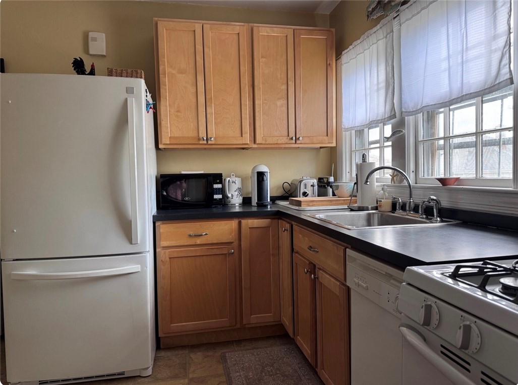 36 Kay Street, Unit 6 Newport, RI 02840 - Photo 4 of 11
