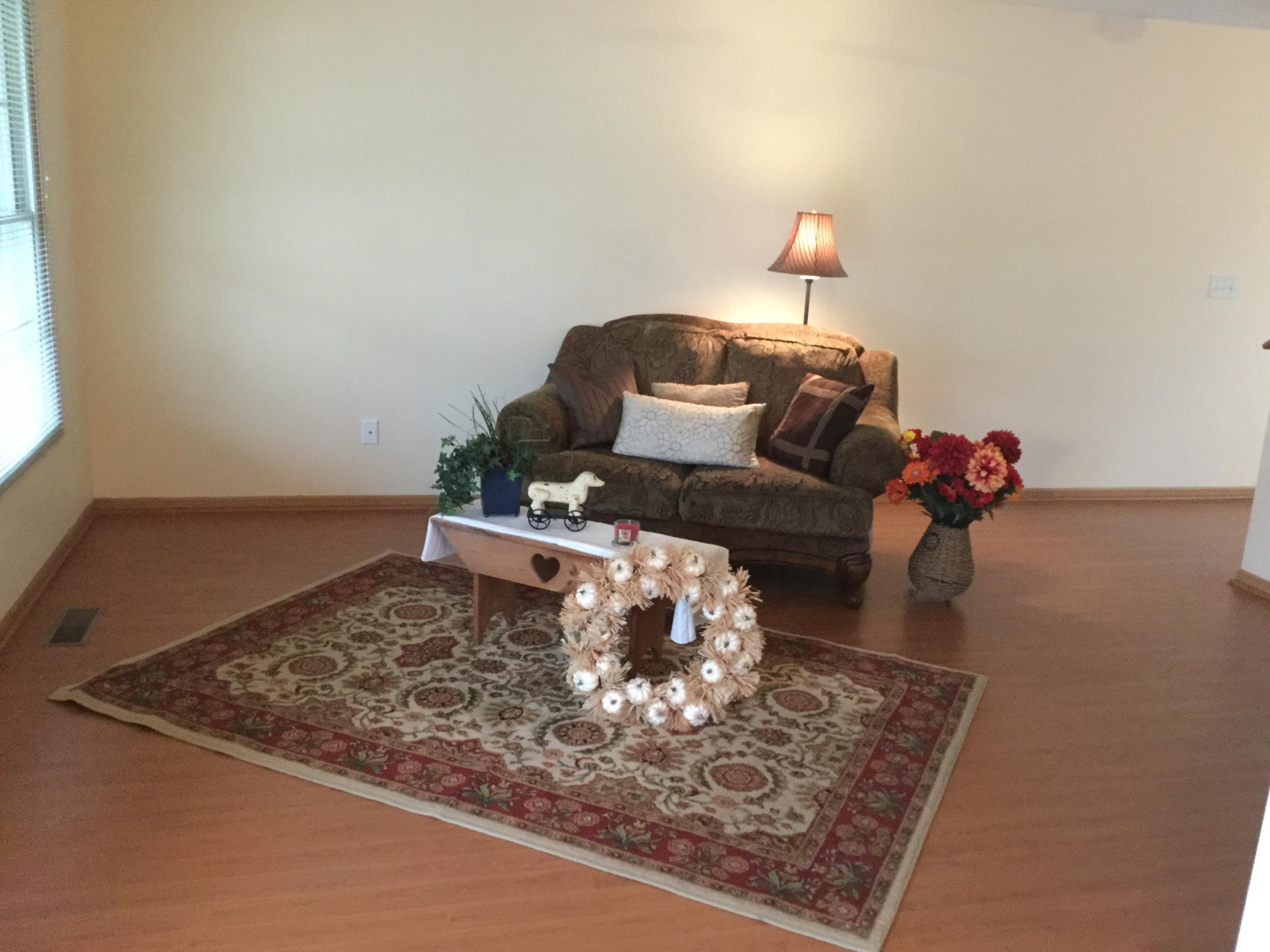 4534 Nickerson Road Columbus, OH 43228 - Photo 4 of 29
