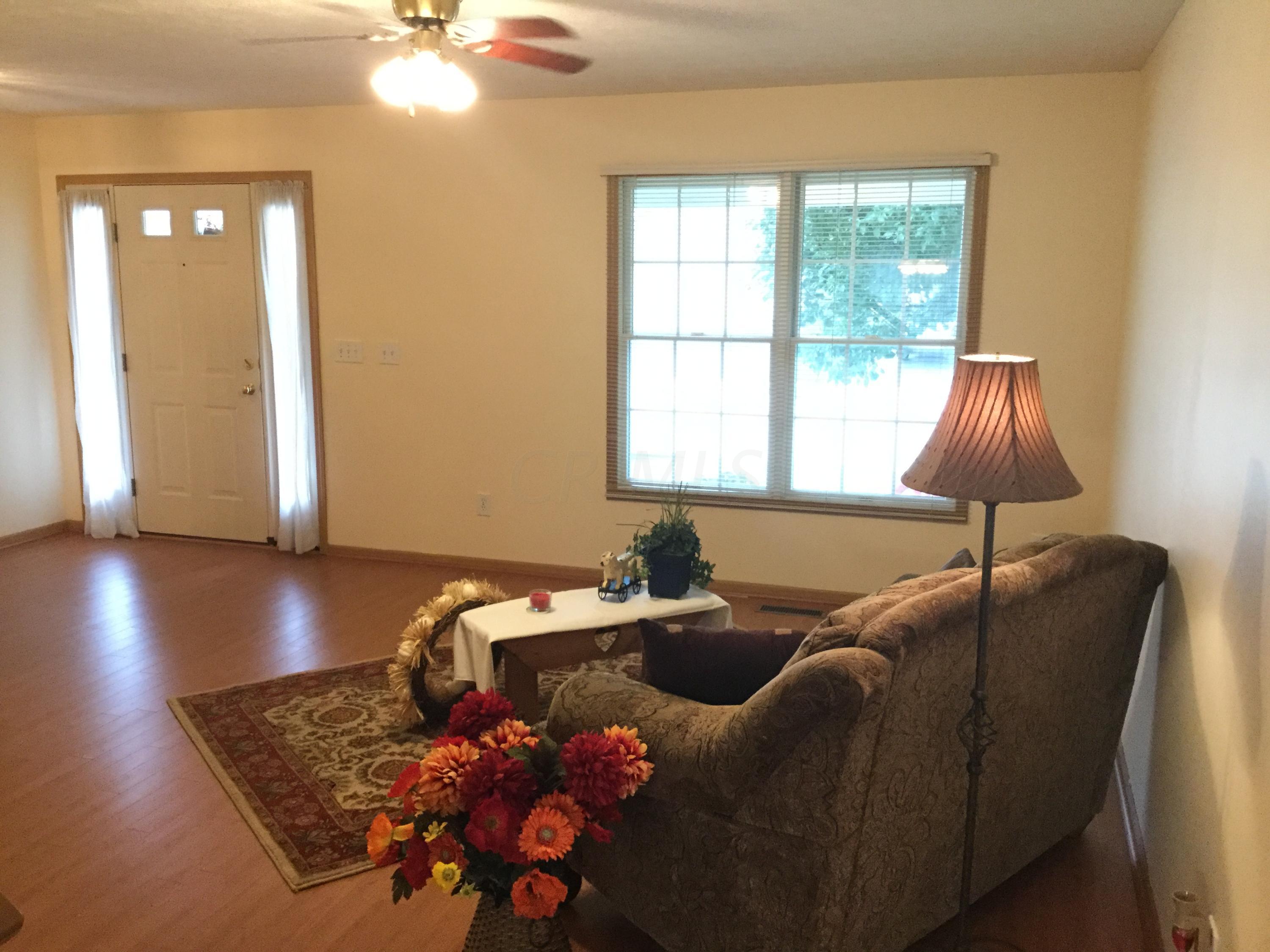 4534 Nickerson Road Columbus, OH 43228 - Photo 5 of 29