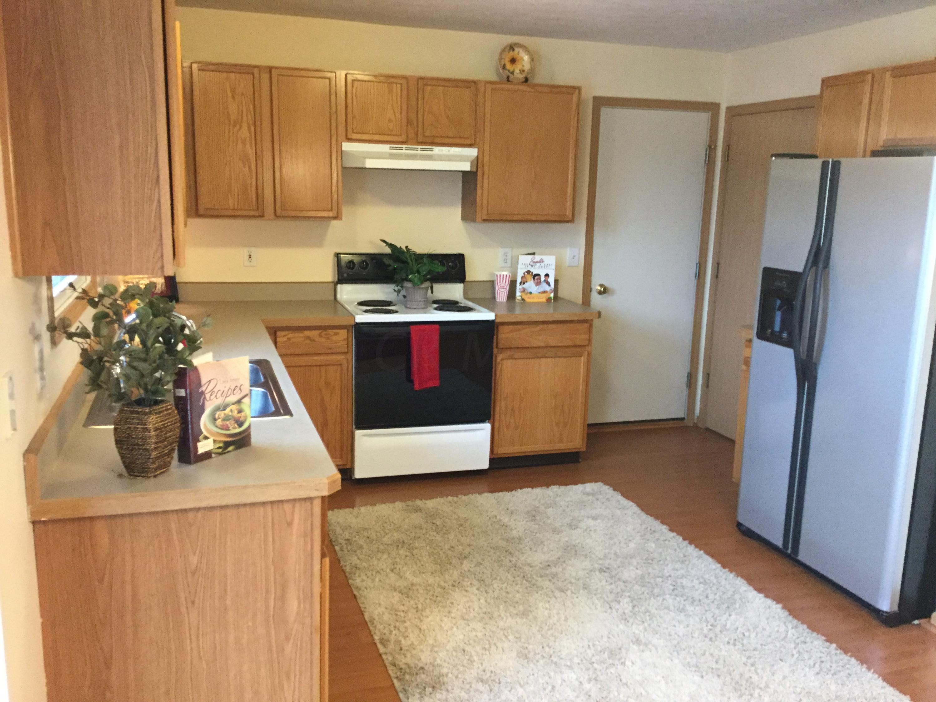 4534 Nickerson Road Columbus, OH 43228 - Photo 10 of 29