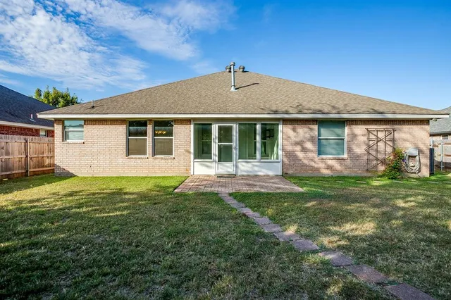 $295,000 | 706 Hill Lane, Cleburne, TX 76033