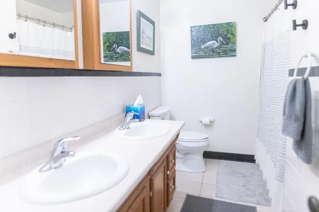 $949,000 | 201 Crescent Beach Drive, Burlington, VT 05408