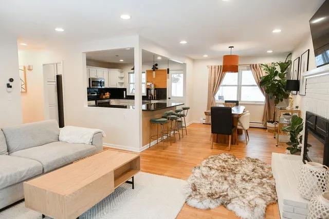 $949,000 | 201 Crescent Beach Drive, Burlington, VT 05408