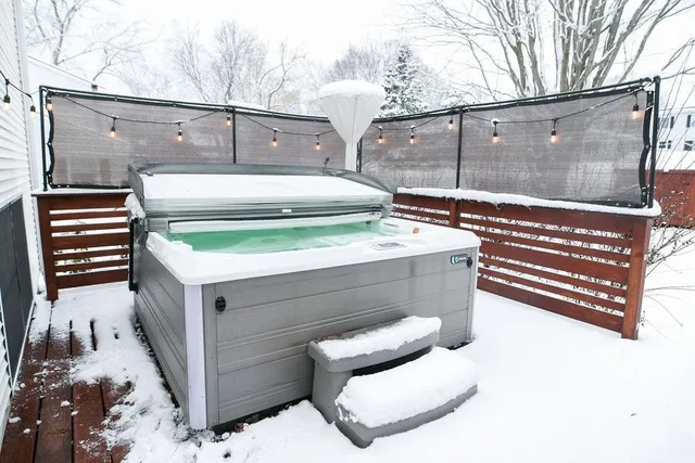 $949,000 | 201 Crescent Beach Drive, Burlington, VT 05408