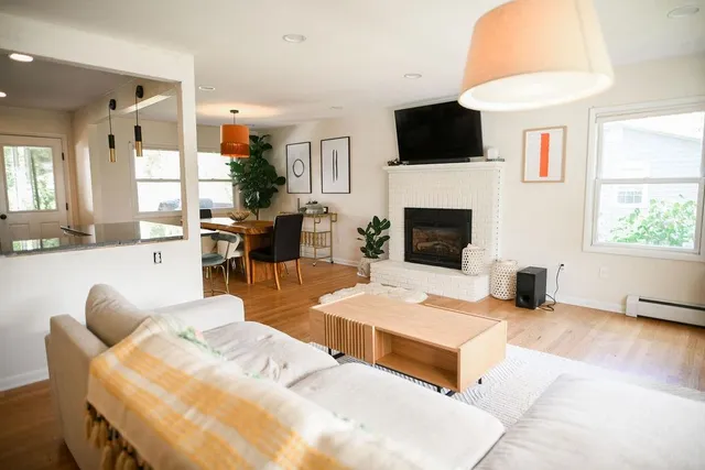 $949,000 | 201 Crescent Beach Drive, Burlington, VT 05408