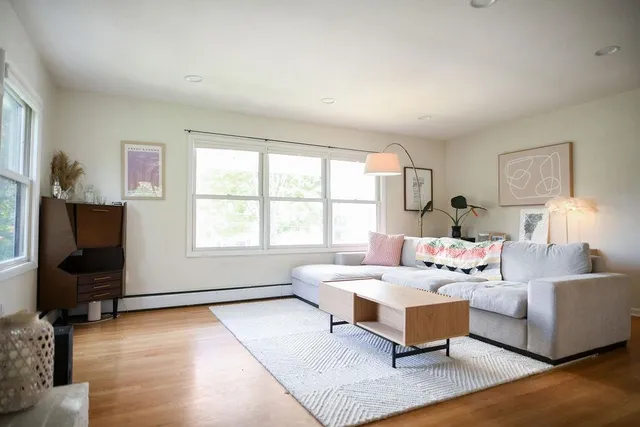 $949,000 | 201 Crescent Beach Drive, Burlington, VT 05408