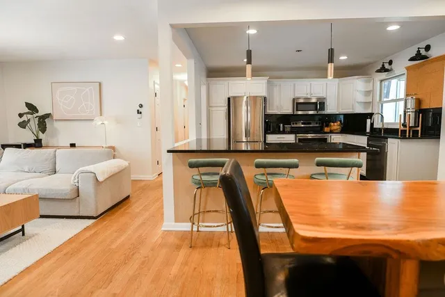 $949,000 | 201 Crescent Beach Drive, Burlington, VT 05408