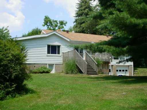 456 Aten Road Coraopolis, PA 15108 - Photo 5 of 8 Gallery Image 5