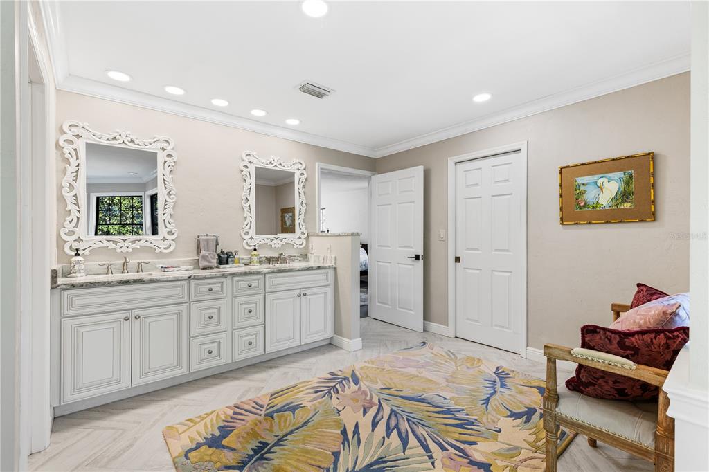 1118 Southwest 112 Street Gainesville, FL 32607 - Photo 32 of 48