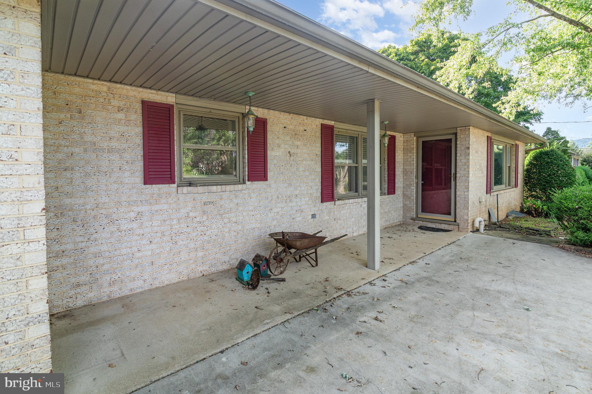 278 North Middlesex Road Carlisle, PA 17013 - Photo 8 of 31 Gallery Image 8