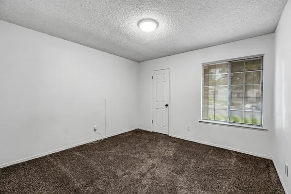 $425,000 | 1718 Ash Avenue, Clovis, CA 93611