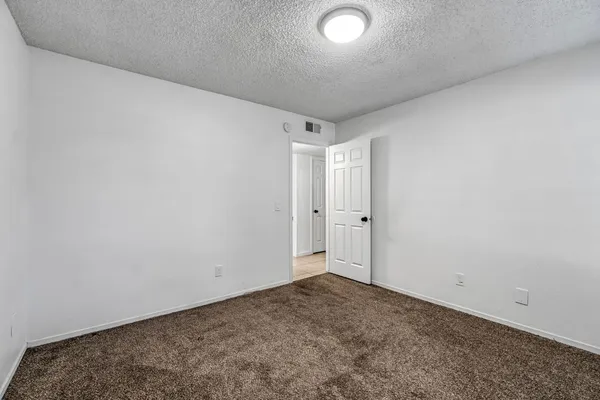 $425,000 | 1718 Ash Avenue, Clovis, CA 93611